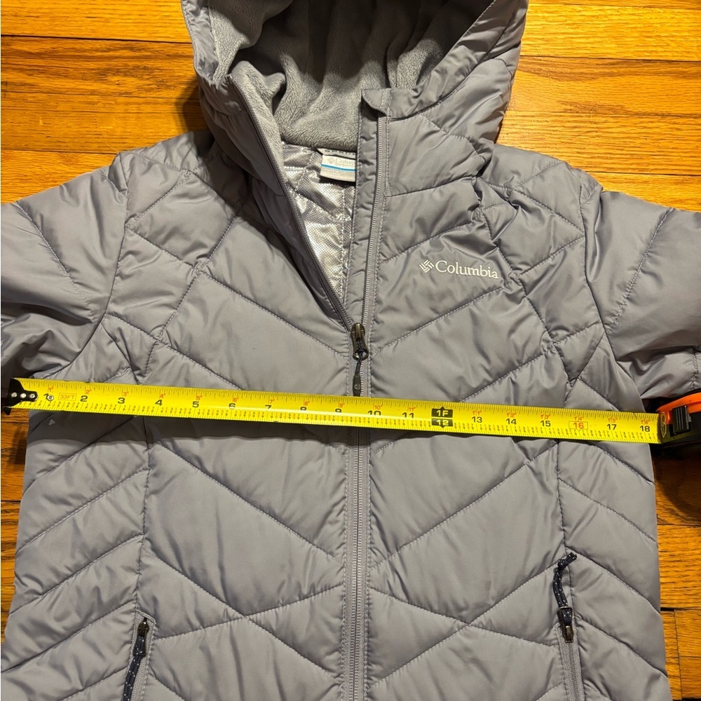 Columbia Women's Light Gray Ski Jacket - Picture 14 of 14
